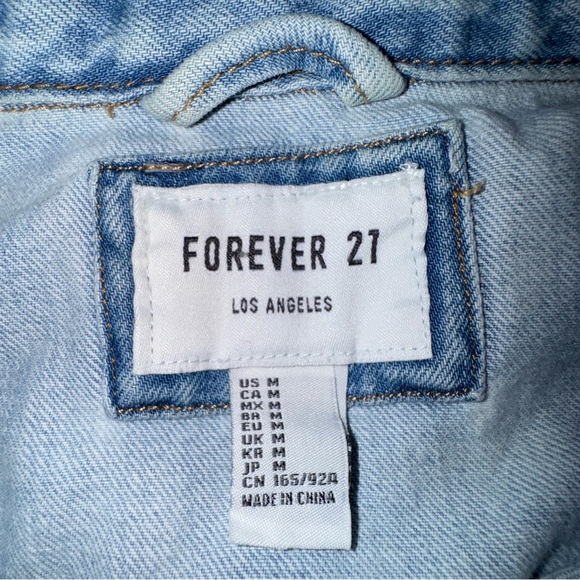 Forever 21 Jean Jacket Women Sz M Pocket Denim Button Up Long Sleeve Light Wash - Picture 6 of 13